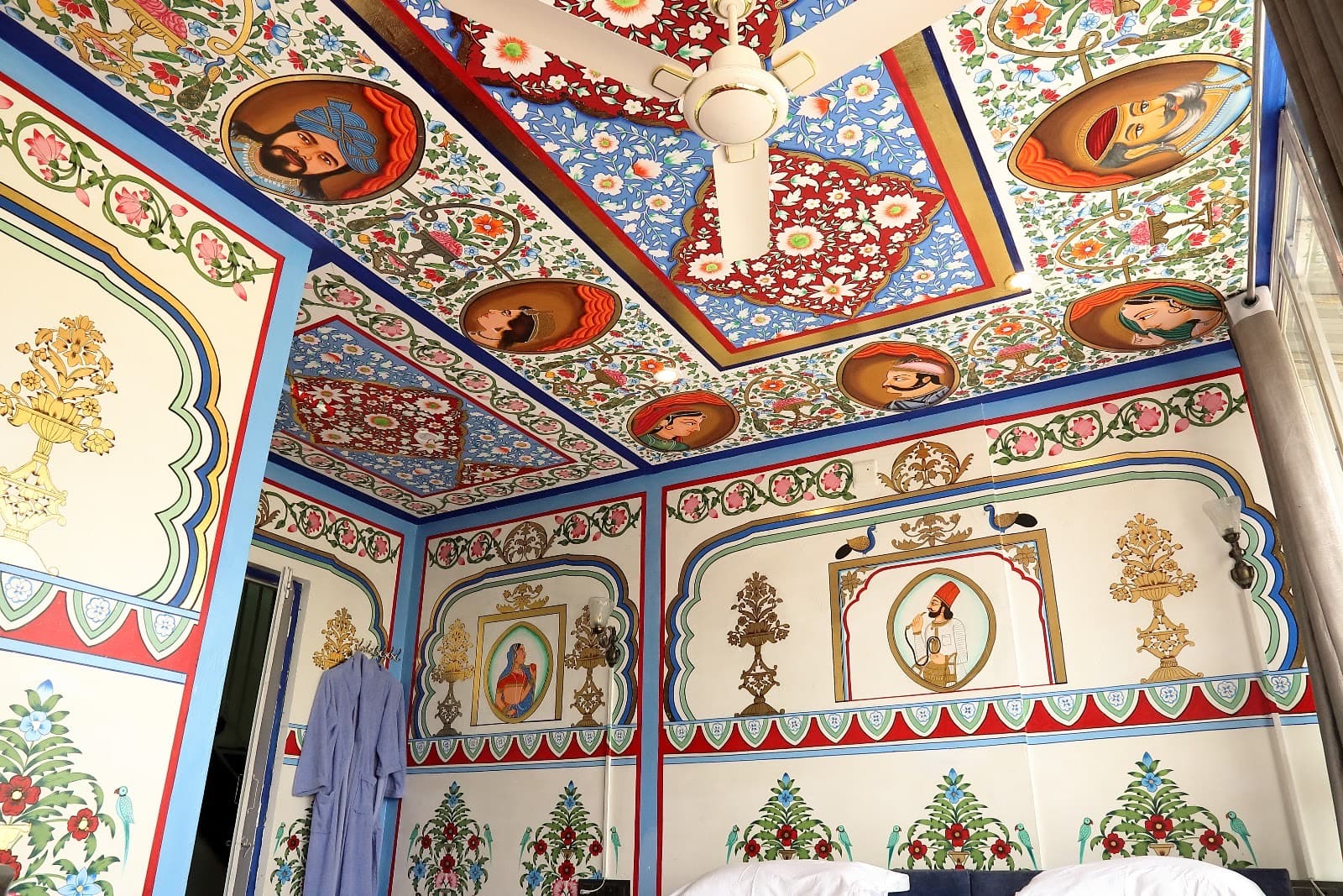 Hand-painted ceiling in Lake View Room 402